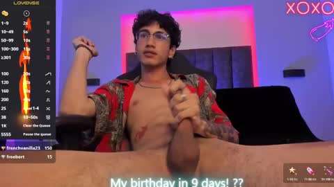 Snapshot of oliver_fast_ chatting on 02/07/25, 11:23 Oliver fast online show from 02/07/25, 11:23