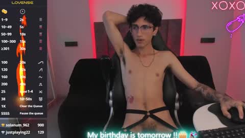 Snapshot of oliver_fast_ chatting on 02/15/25, 05:39 Oliver fast online show from 02/15/25, 05:39