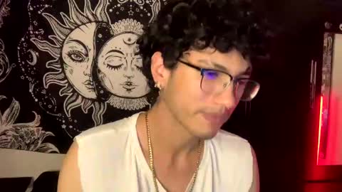 Snapshot of oliver_fast_ chatting on 09/25/25, 05:55 Oliver fast online show from 09/25/25, 05:55