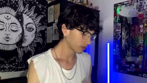 Snapshot of oliver_fast_ chatting on 10/18/25, 08:04 Oliver fast online show from 10/18/25, 08:04