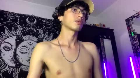 Snapshot of oliver_fast_ chatting on 11/09/25, 06:44 Oliver fast online show from 11/09/25, 06:44