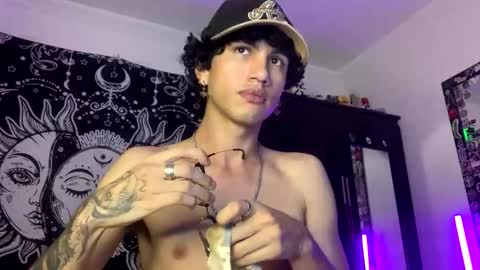 Snapshot of oliver_fast_ chatting on 11/10/25, 06:23 Oliver fast online show from 11/10/25, 06:23