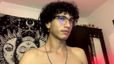 Snapshot of oliver_fast_ chatting on 11/26/25, 07:20 Oliver fast online show from 11/26/25, 07:20