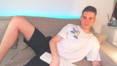 Oliver online show from 01/26/25, 07:09