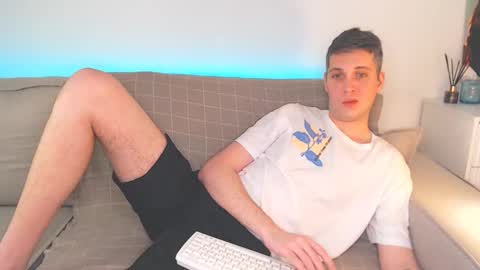 Oliver online show from 01/31/25, 07:08