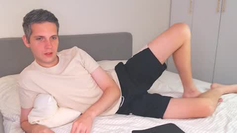 Oliver online show from 09/17/25, 11:12