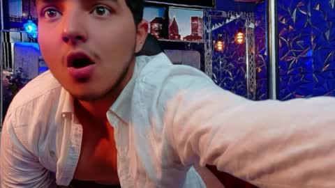 Snapshot of oliver_jamees chatting on 03/29/26, 12:38 oliver_jamees online show from 03/29/26, 12:38