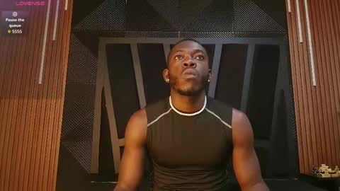 OLIVER LAURENT online show from 04/16/26, 11:18