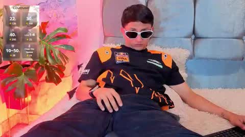 oliver mr  online show from 03/24/26, 10:04