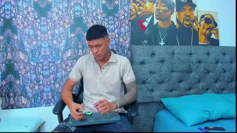 oliver_smith_2 online show from 12/29/24, 10:03