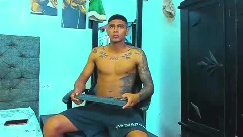 oliver_smith_2 online show from 11/10/25, 03:00