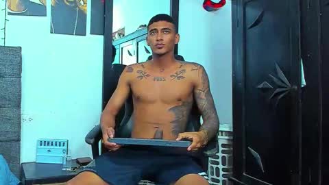 oliver_smith_2 online show from 12/02/25, 11:45