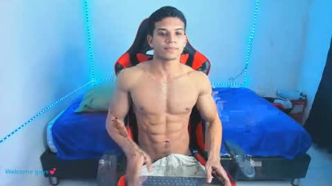 oliver thompsson online show from 07/14/26, 02:38