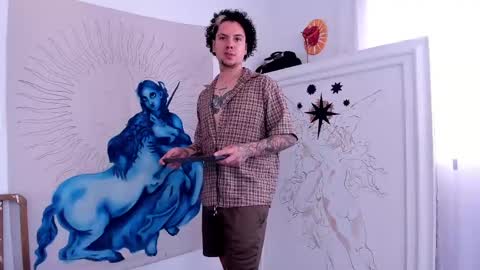 Snapshot of oliver_usher chatting on 01/12/25, 03:25 Mr Blue Sky online show from 01/12/25, 03:25