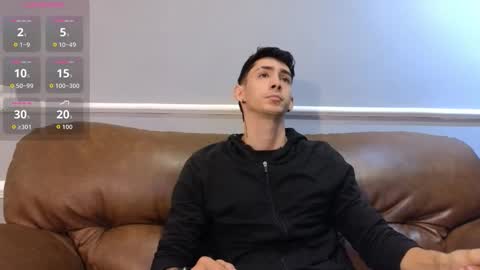 Oliver bennet online show from 09/13/25, 12:16