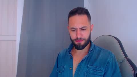 oliver online show from 12/18/24, 10:46