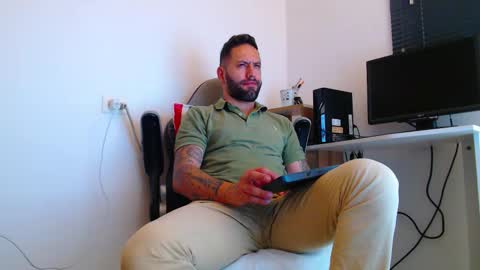 oliver online show from 01/05/26, 05:27