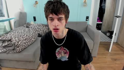 oliverrgroove online show from 12/25/24, 07:24