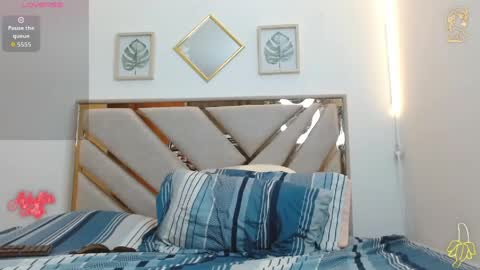 oliver saint online show from 04/18/26, 12:47