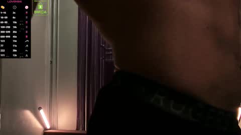 Snapshot of oliversport chatting on 10/16/25, 03:46 OliverSport online show from 10/16/25, 03:46