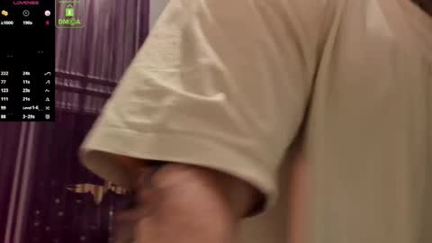 Snapshot of oliversport chatting on 12/03/25, 11:19 OliverSport online show from 12/03/25, 11:19