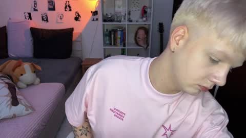 oliver online show from 09/27/25, 01:38