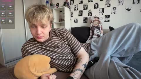 oliver online show from 04/01/26, 03:42