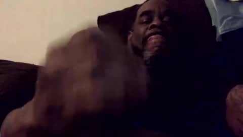 olivertwist1273 online show from 03/03/25, 08:16