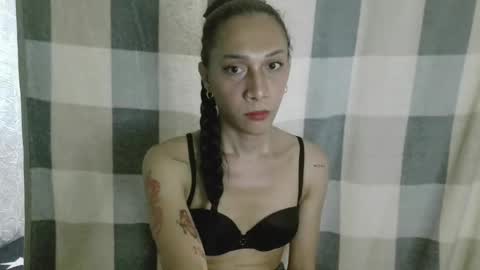 Snapshot of olivia0624 chatting on 04/14/26, 02:56 Horny Alana online show from 04/14/26, 02:56