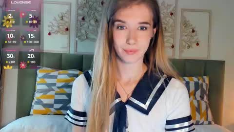 Olivia online show from 09/24/25, 06:00