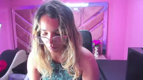  OLIVIA  online show from 01/31/25, 03:30