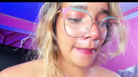  OLIVIA  online show from 02/11/25, 09:31