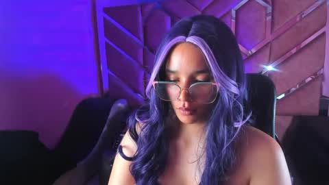  OLIVIA  online show from 03/04/25, 09:40