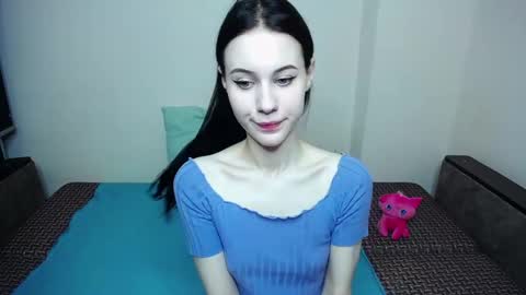 olivia_graceee online show from 04/08/26, 08:36