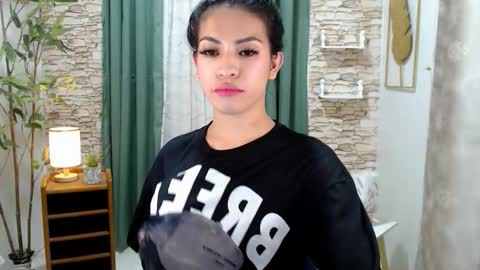 olivia_hotcummer online show from 10/19/25, 05:13