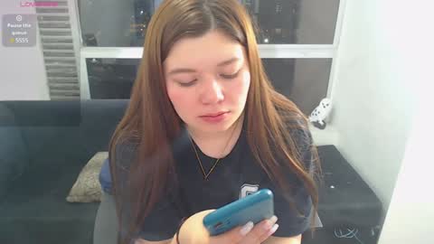 olivia_martine online show from 02/06/25, 02:55