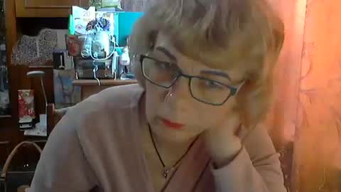 Olivia Mia online show from 04/18/26, 10:41