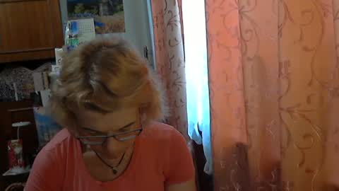 Olivia Mia online show from 06/16/26, 08:39