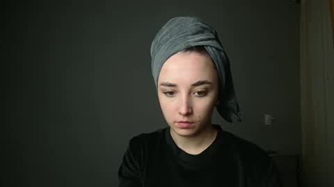 Snapshot of olivia_oliv chatting on 02/22/25, 06:30 Olivia online show from 02/22/25, 06:30