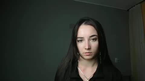 Snapshot of olivia_oliv chatting on 02/24/25, 07:52 Olivia online show from 02/24/25, 07:52