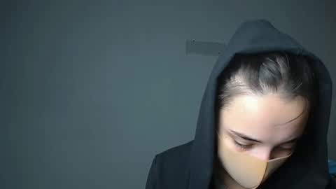 Snapshot of olivia_oliv chatting on 10/08/25, 09:18 Olivia online show from 10/08/25, 09:18