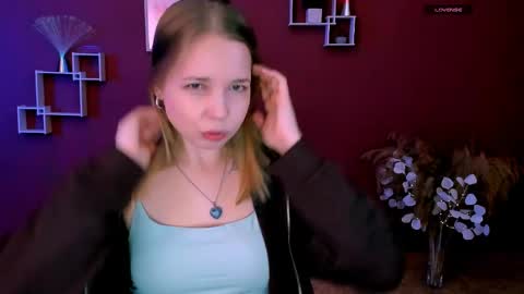 Sweet Olivia online show from 03/23/26, 08:40