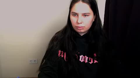 Snapshot of olivia_red_ chatting on 10/21/25, 04:46 Olivia online show from 10/21/25, 04:46