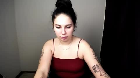 Olivia online show from 04/10/26, 08:35