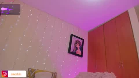 olivia_s19 online show from 03/22/26, 12:14