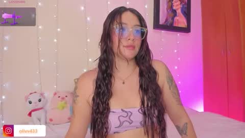 olivia_s19 online show from 03/23/26, 02:59