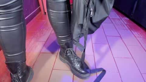   online show from 03/02/25, 01:38