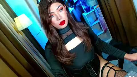 Miss OLIVIA online show from 11/07/25, 08:58