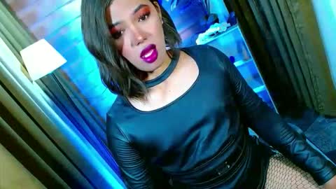 Miss OLIVIA online show from 05/16/26, 06:43