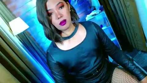 Miss OLIVIA online show from 05/16/26, 07:05